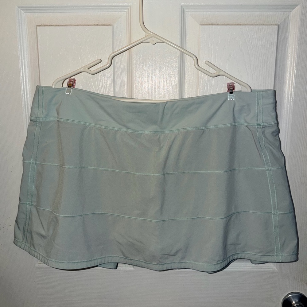 Lululemon Pace Rival Mid-Rise Skirt Plus Size in Ideal Mint